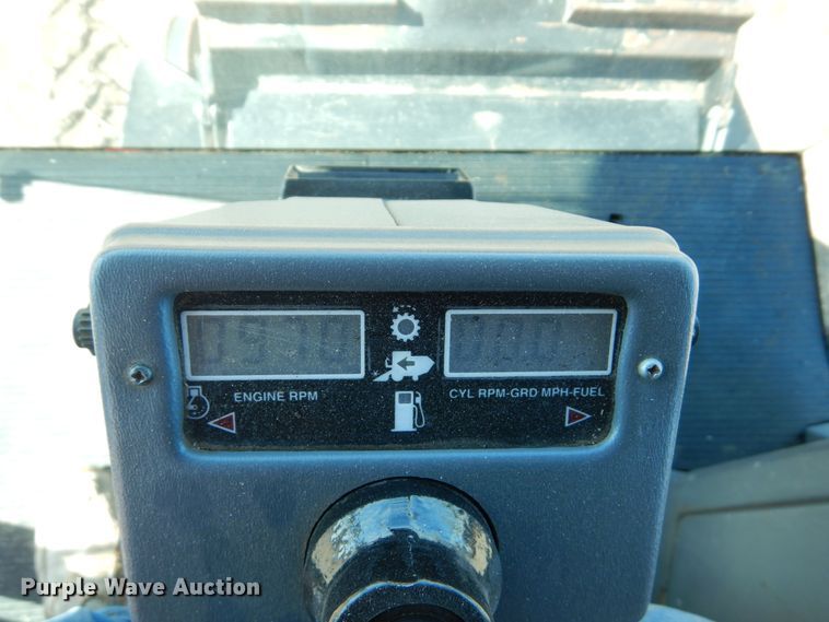 image for item GO9046 1994 Gleaner R72 combine