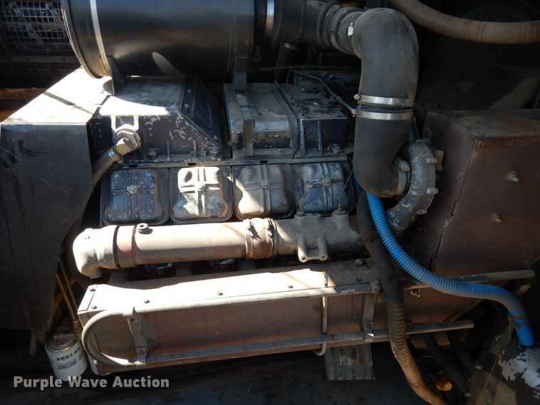 image for item GO9046 1994 Gleaner R72 combine