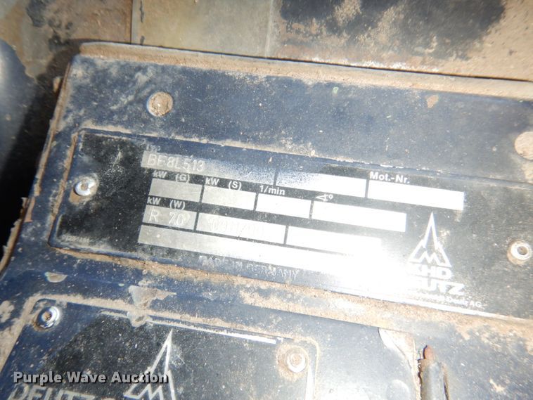 image for item GO9046 1994 Gleaner R72 combine