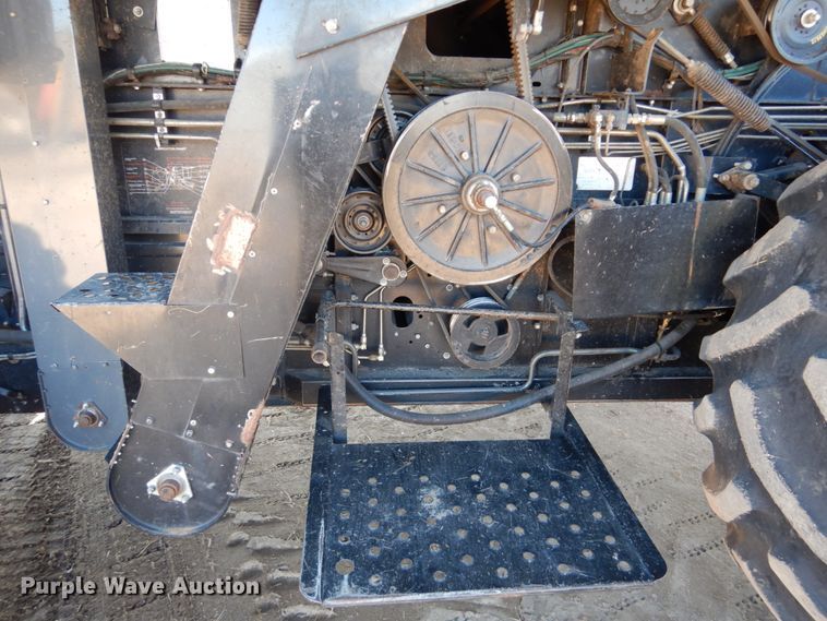 image for item GO9046 1994 Gleaner R72 combine