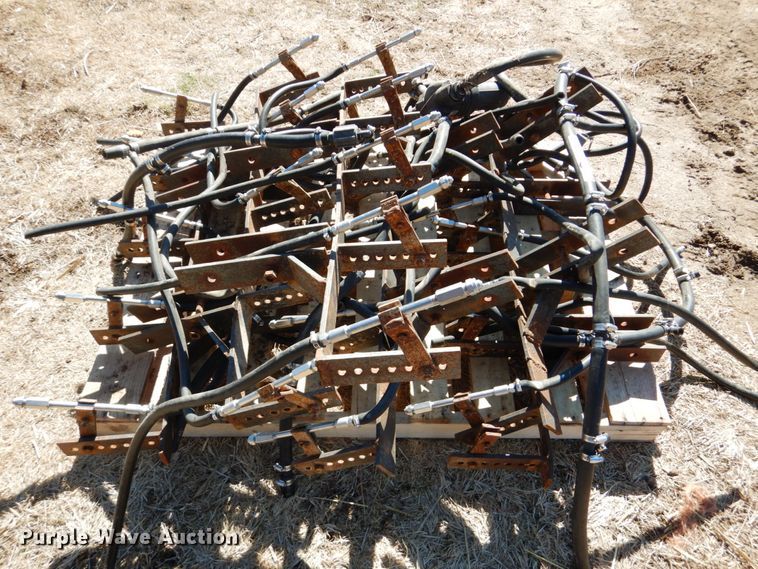 Liquid fertilizer nozzles in Hays, KS Item GO9047 sold Purple Wave