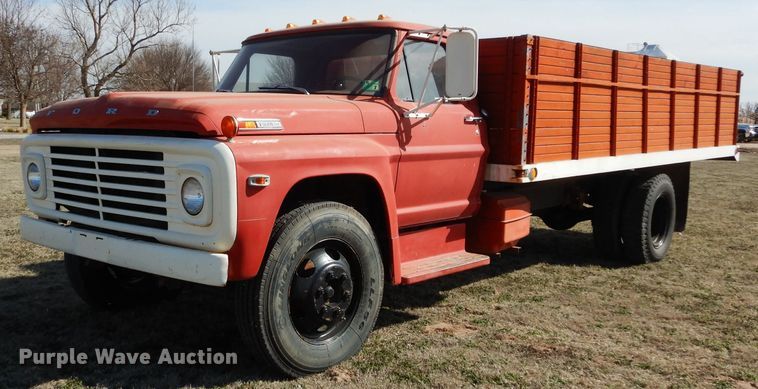 image for item GT9722 1972 Ford F605 grain truck