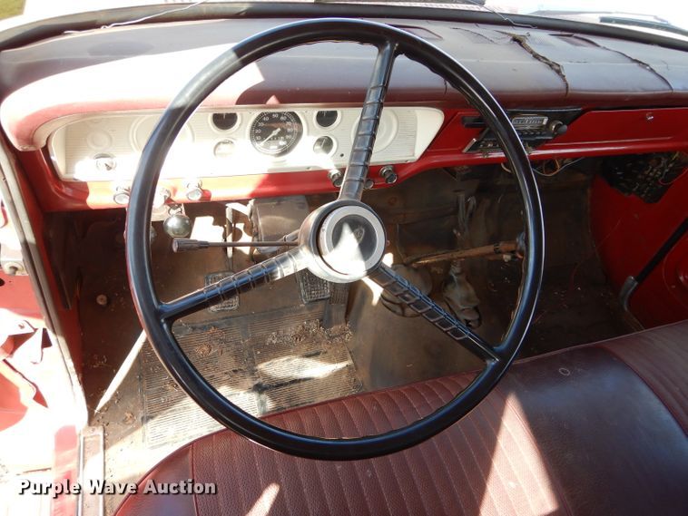 image for item GT9722 1972 Ford F605 grain truck