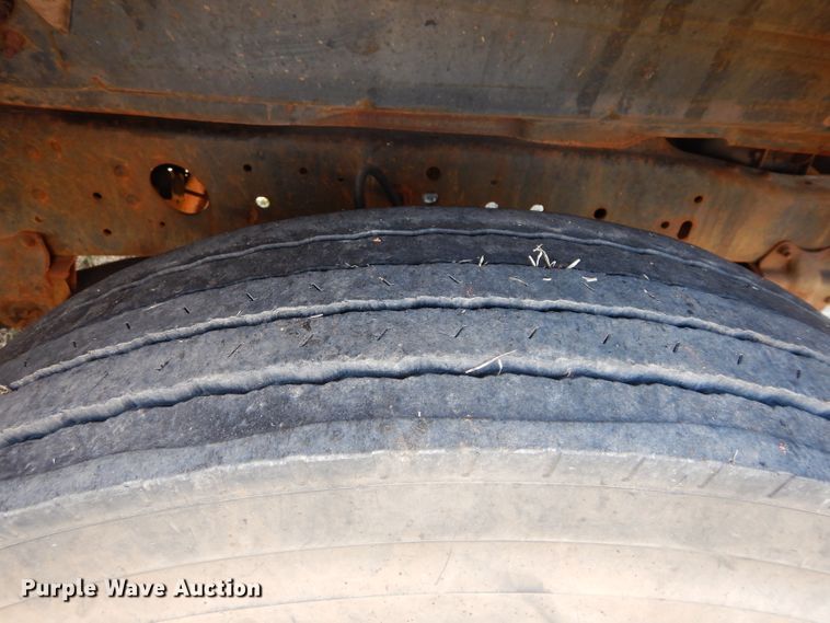 image for item GT9722 1972 Ford F605 grain truck