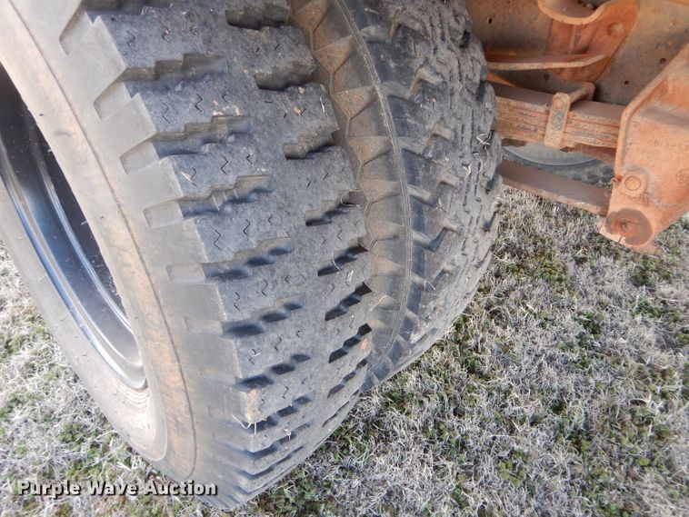 image for item GT9722 1972 Ford F605 grain truck