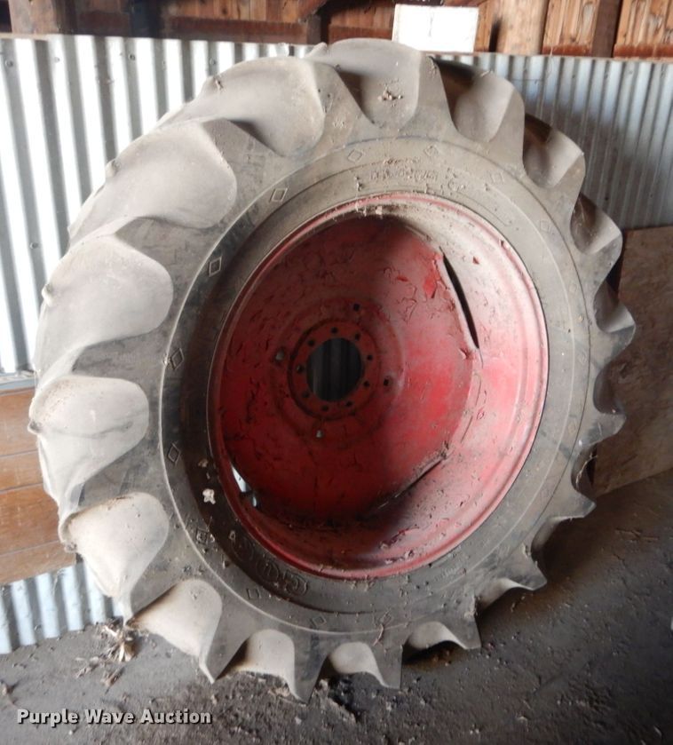 image for item GW9528 (2) 18.4-38 dual tires and wheels