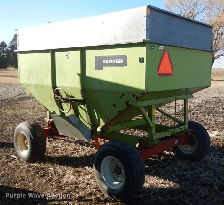 image for item GW9535 Parker J2200 gravity wagon