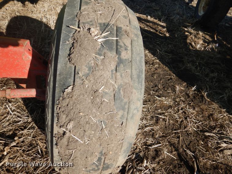 image for item GW9535 Parker J2200 gravity wagon