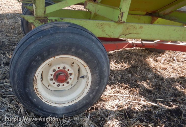 image for item GW9535 Parker J2200 gravity wagon