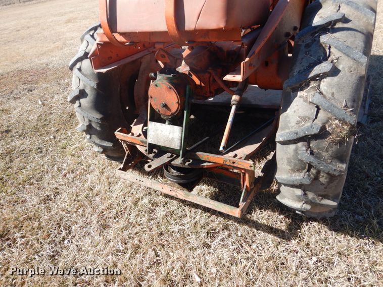 image for item GW9551 Allis Chalmers B tractor
