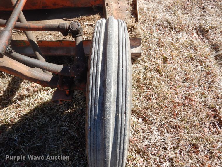 image for item GW9551 Allis Chalmers B tractor