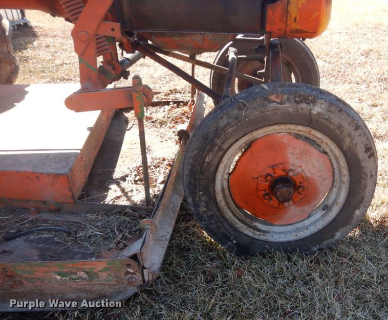 image for item GW9551 Allis Chalmers B tractor