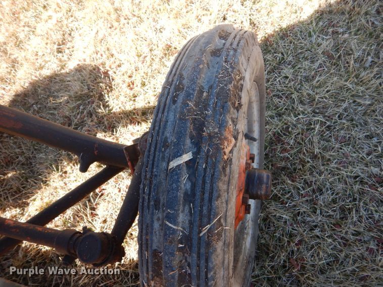 image for item GW9551 Allis Chalmers B tractor