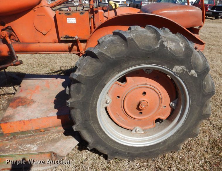 image for item GW9551 Allis Chalmers B tractor