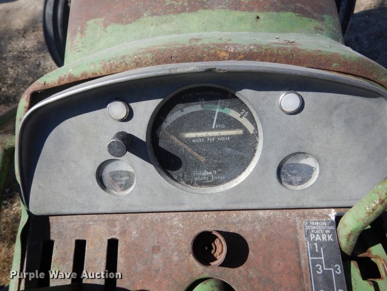 image for item GW9554 John Deere 4020 tractor