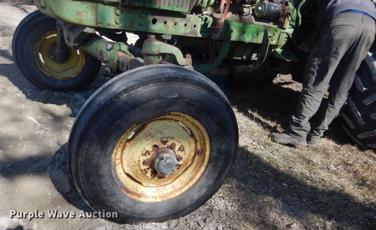 image for item GW9554 John Deere 4020 tractor