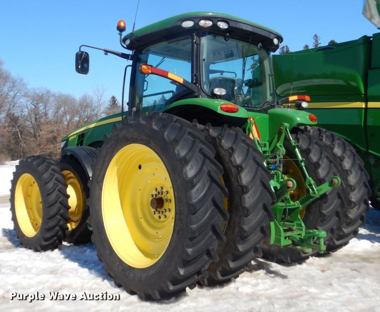 image for item GW9561 2013 John Deere 8310R MFWD tractor