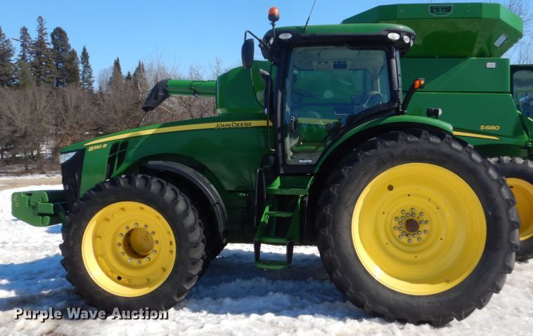 image for item GW9561 2013 John Deere 8310R MFWD tractor