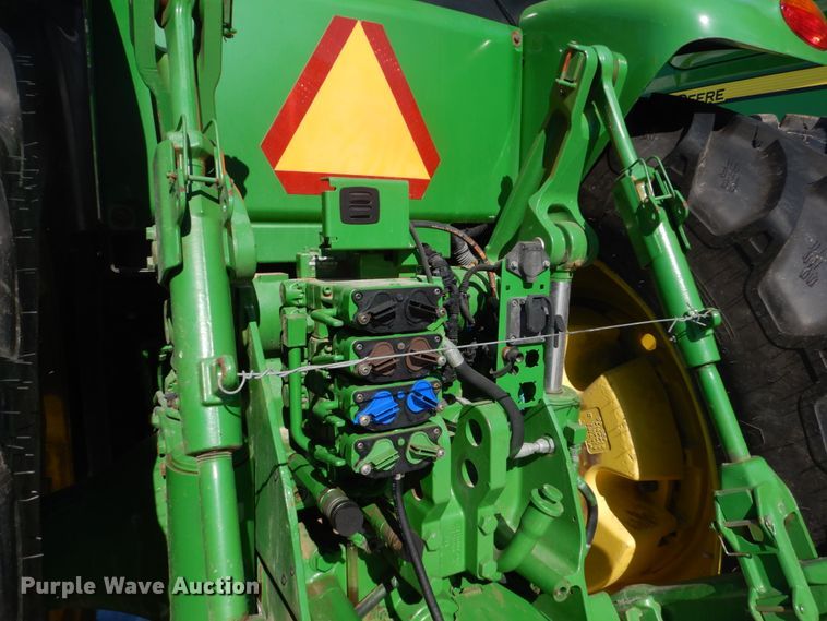 image for item GW9561 2013 John Deere 8310R MFWD tractor