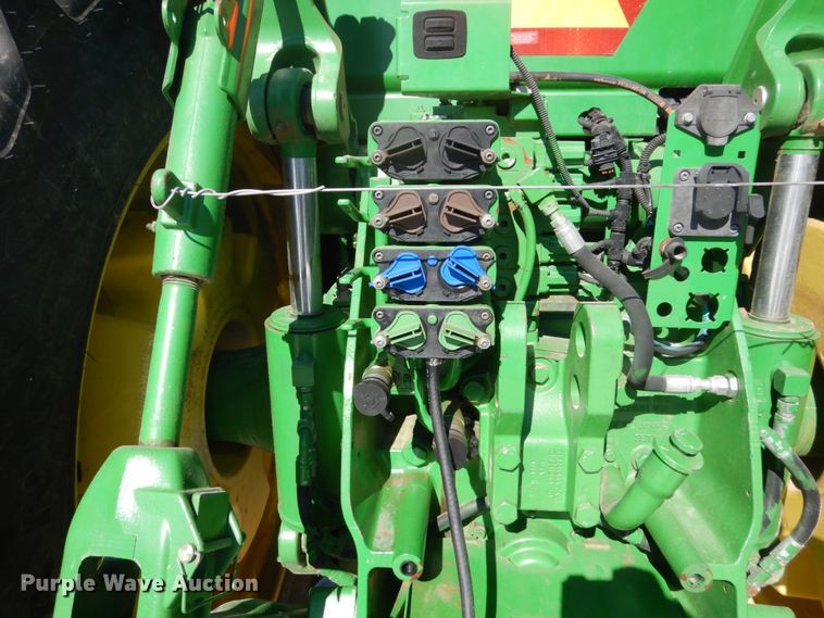 image for item GW9561 2013 John Deere 8310R MFWD tractor