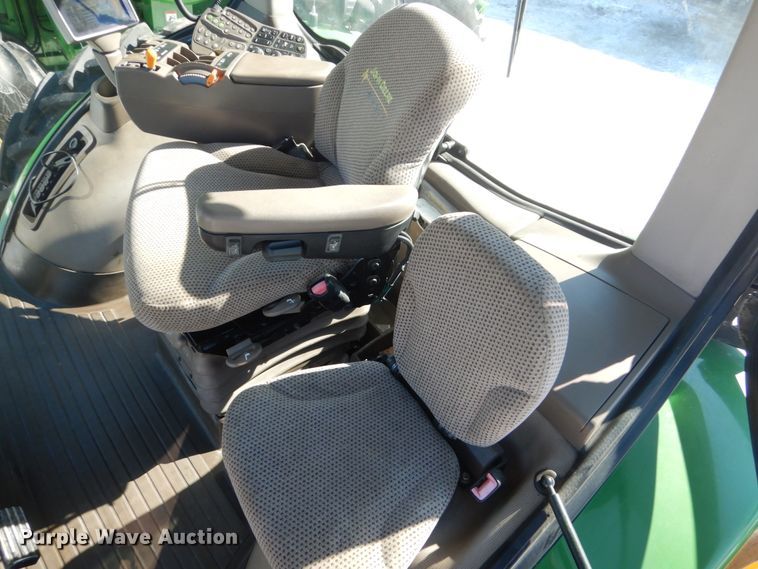 image for item GW9561 2013 John Deere 8310R MFWD tractor