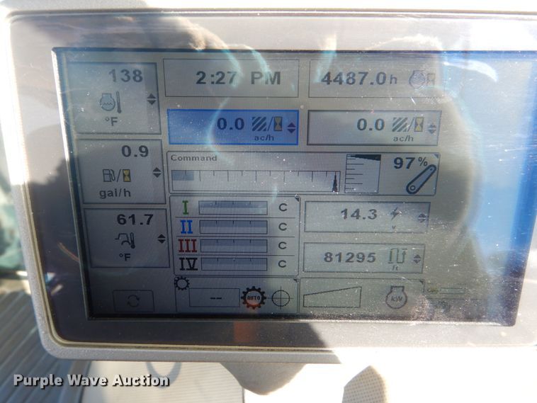 image for item GW9561 2013 John Deere 8310R MFWD tractor