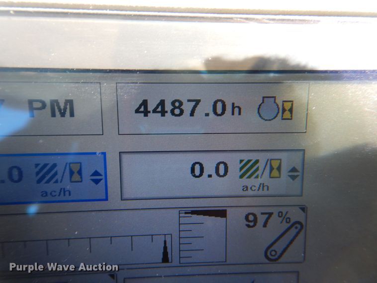 image for item GW9561 2013 John Deere 8310R MFWD tractor