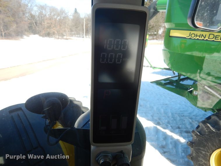 image for item GW9561 2013 John Deere 8310R MFWD tractor