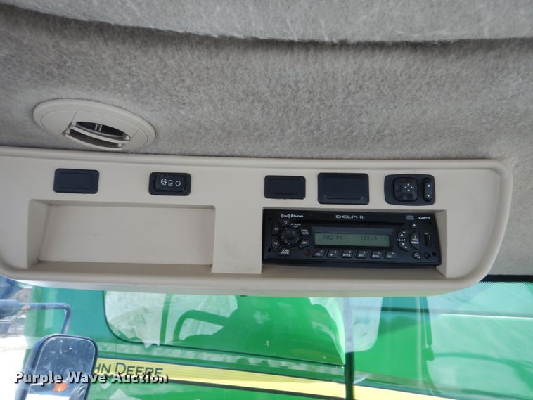 image for item GW9561 2013 John Deere 8310R MFWD tractor