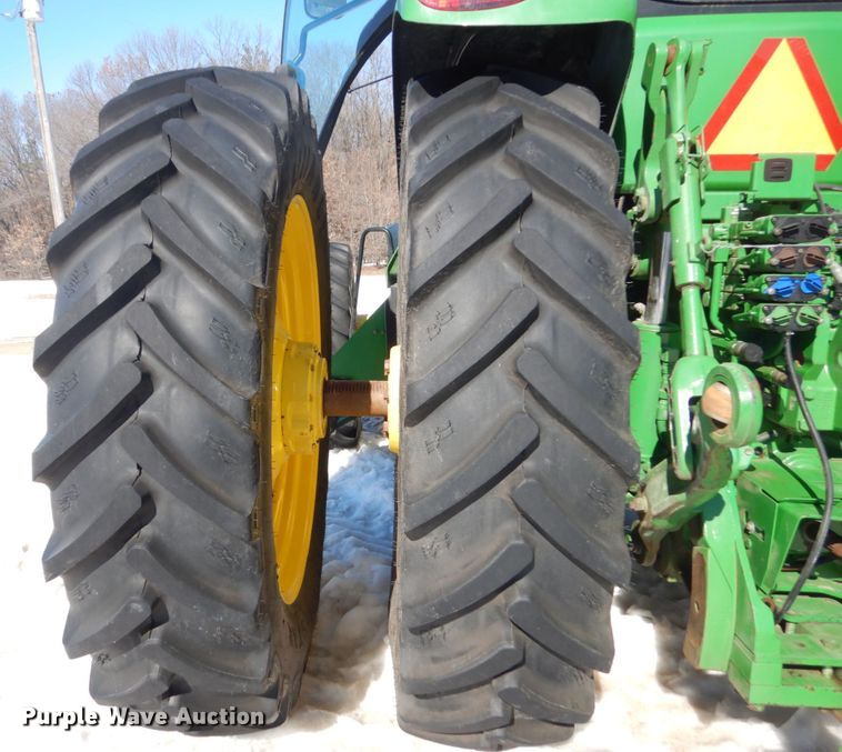 image for item GW9561 2013 John Deere 8310R MFWD tractor
