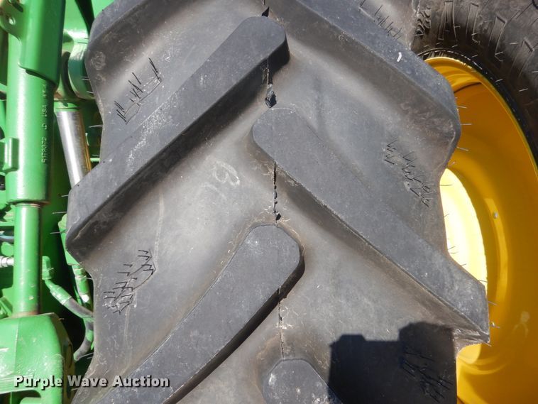 image for item GW9561 2013 John Deere 8310R MFWD tractor