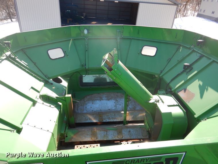 image for item GW9562 2012 John Deere S680 STS combine