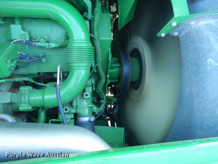 image for item GW9562 2012 John Deere S680 STS combine