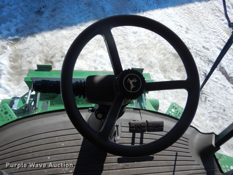 image for item GW9562 2012 John Deere S680 STS combine