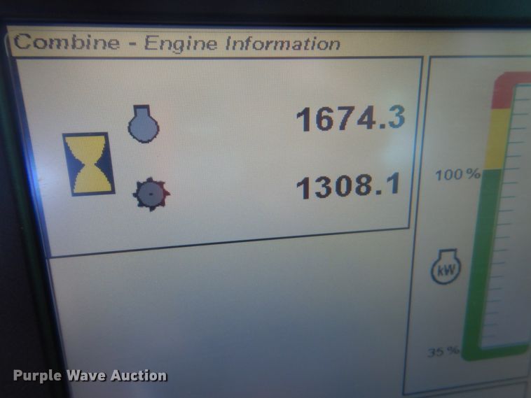 image for item GW9562 2012 John Deere S680 STS combine