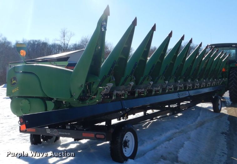 image for item GW9563 2012 John Deere 612C StalkMaster corn head