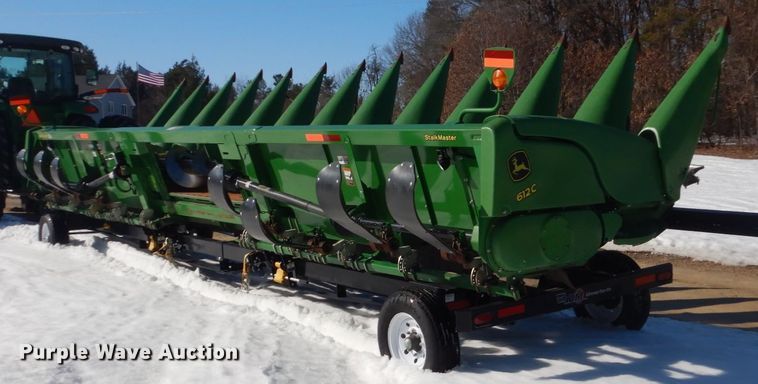 image for item GW9563 2012 John Deere 612C StalkMaster corn head