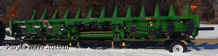 image for item GW9563 2012 John Deere 612C StalkMaster corn head