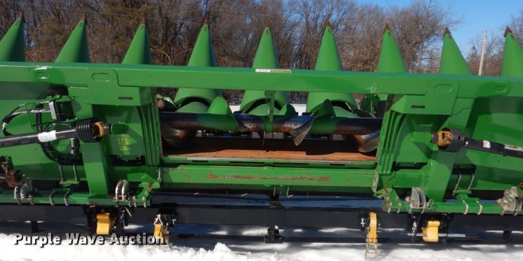 image for item GW9563 2012 John Deere 612C StalkMaster corn head