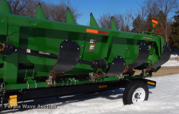 image for item GW9563 2012 John Deere 612C StalkMaster corn head