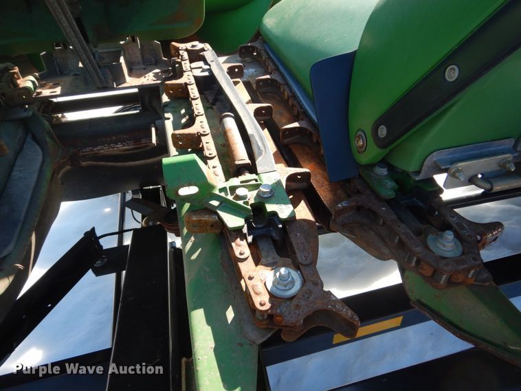 image for item GW9563 2012 John Deere 612C StalkMaster corn head