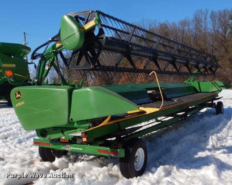 image for item GW9564 2010 John Deere 635FD HydraFlex flex head