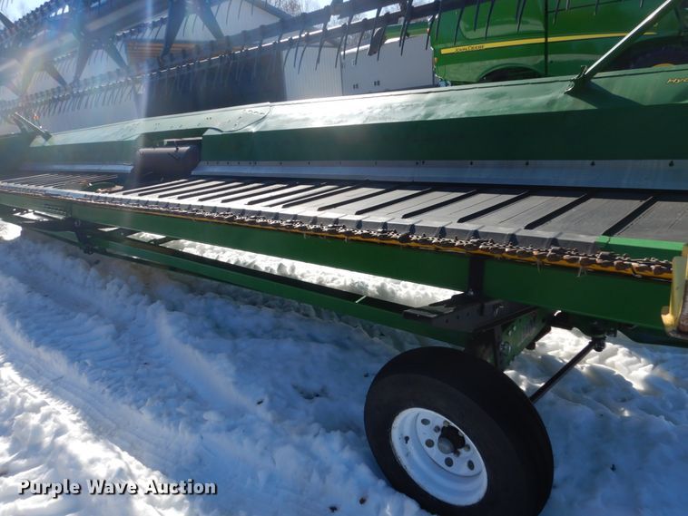 image for item GW9564 2010 John Deere 635FD HydraFlex flex head