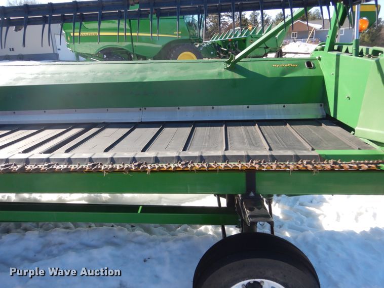 image for item GW9564 2010 John Deere 635FD HydraFlex flex head