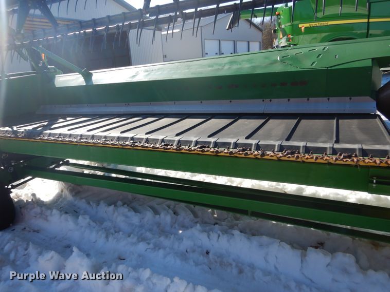 image for item GW9564 2010 John Deere 635FD HydraFlex flex head