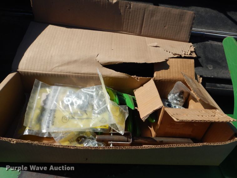 image for item GW9564 2010 John Deere 635FD HydraFlex flex head