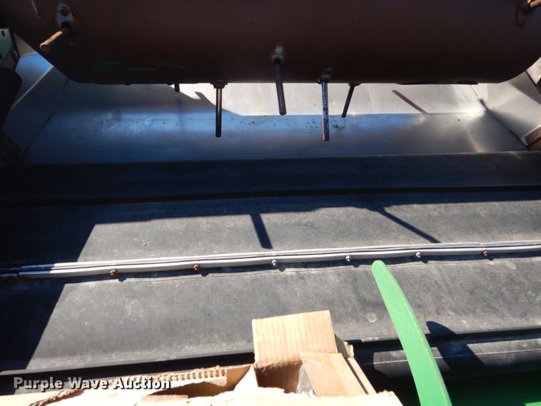 image for item GW9564 2010 John Deere 635FD HydraFlex flex head