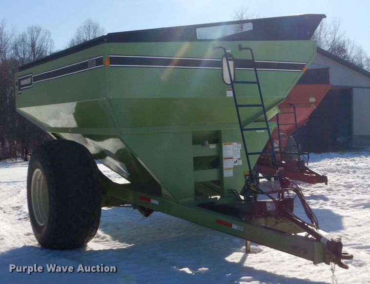 image for item GW9568 Parker 614 grain cart