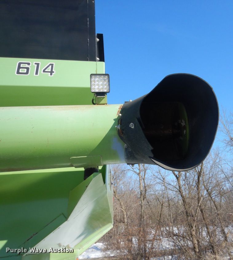 image for item GW9568 Parker 614 grain cart