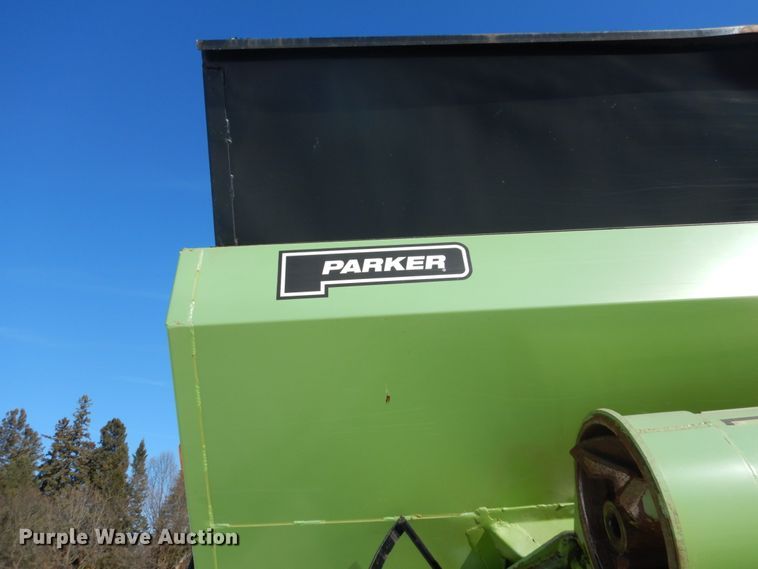 image for item GW9568 Parker 614 grain cart